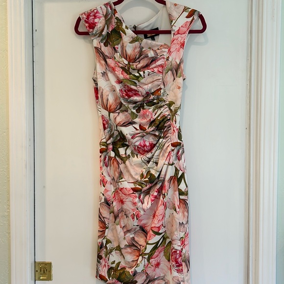 Alexia Admor Dresses & Skirts - Alexia Admore Floral Ruched Bodycon Dress-EUC!!